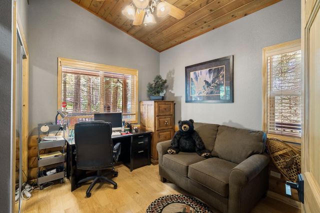 1641 Meadowview Rd, Arnold, CA 95223