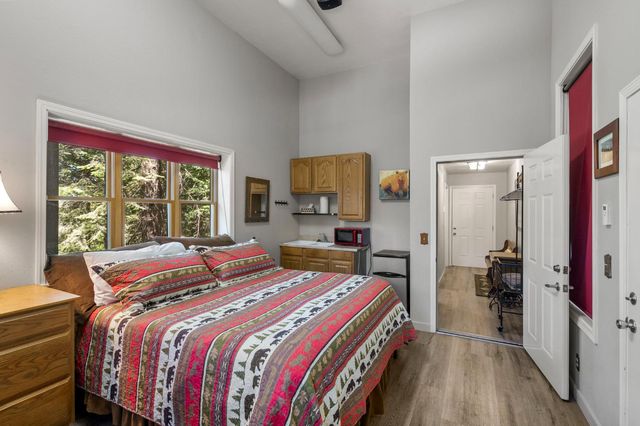 1641 Meadowview Rd, Arnold, CA 95223