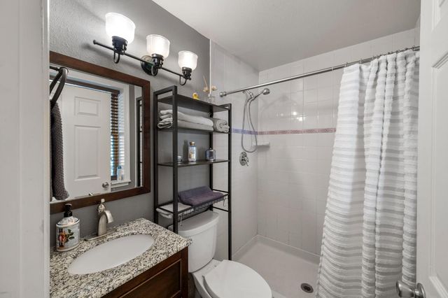 1641 Meadowview Rd, Arnold, CA 95223