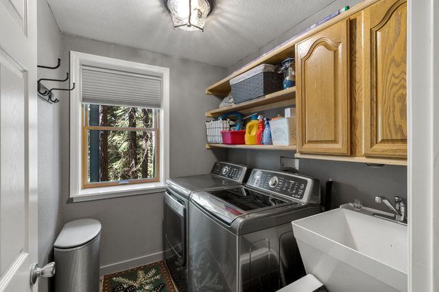 1641 Meadowview Rd, Arnold, CA 95223