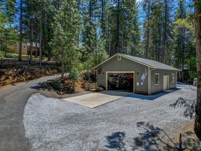 1641 Meadowview Rd, Arnold, CA 95223