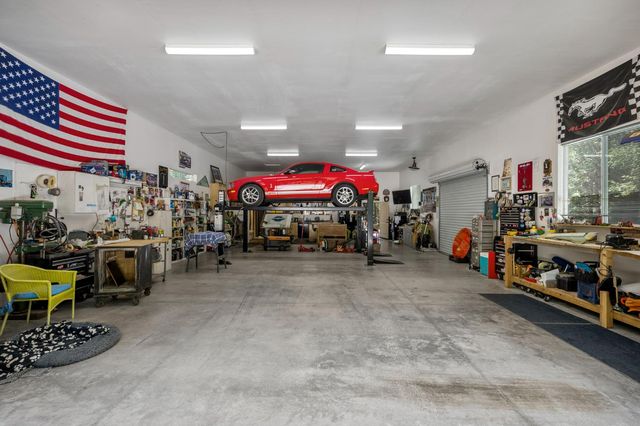 1641 Meadowview Rd, Arnold, CA 95223