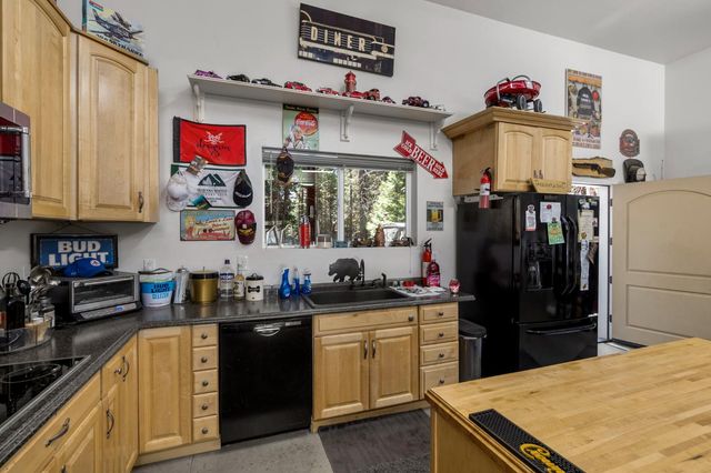 1641 Meadowview Rd, Arnold, CA 95223