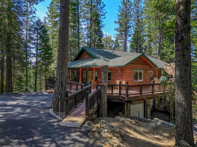 1641 Meadowview Rd, Arnold, CA 95223