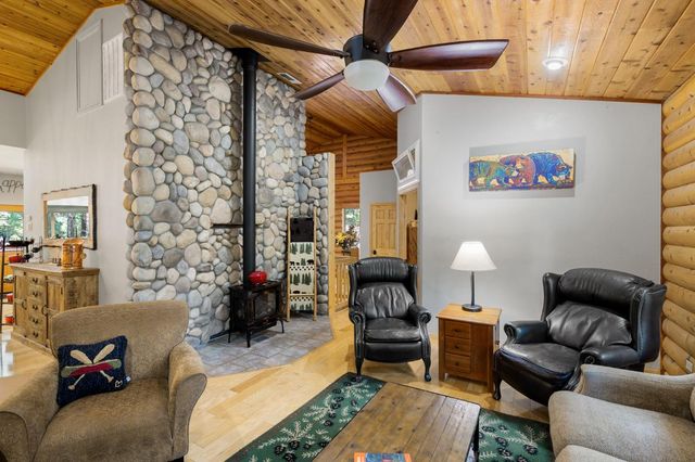 1641 Meadowview Rd, Arnold, CA 95223