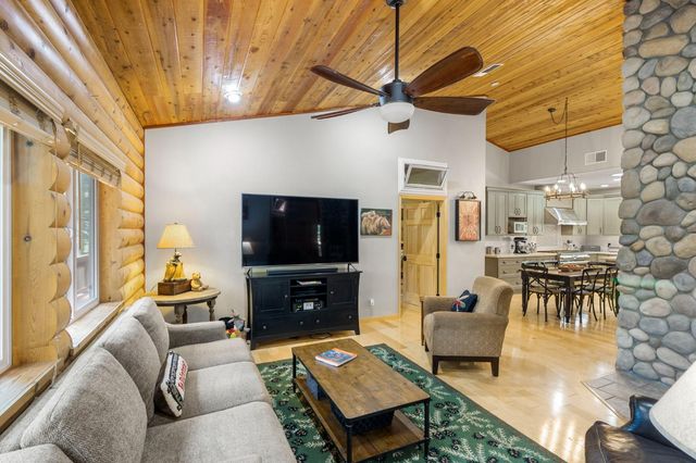 1641 Meadowview Rd, Arnold, CA 95223