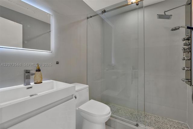 5506 SW 28th Ter, Dania Beach, FL 33312