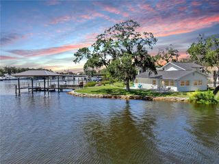 424 DORIC COURT, Tarpon Springs, FL 34689