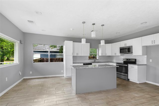 2605 Cornell Street, Liberty, TX 77575