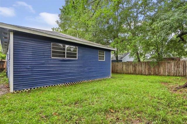 2605 Cornell Street, Liberty, TX 77575