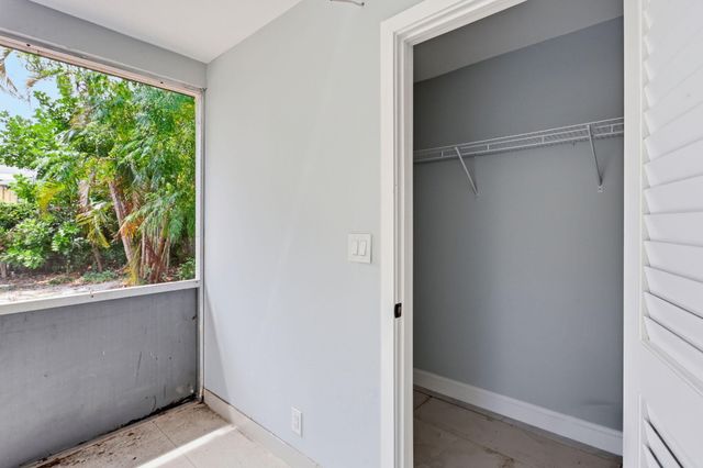 2999 NE 2ND Avenue, Boca Raton, FL 33431