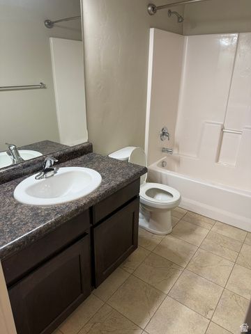 2133 W WHISTON ST, West Haven, UT 84401