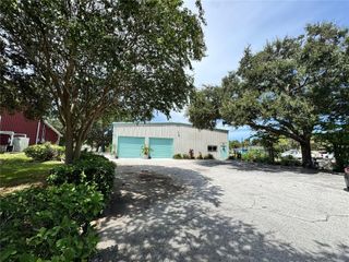 321 N SAFFORD AVENUE, Tarpon Springs, FL 34689