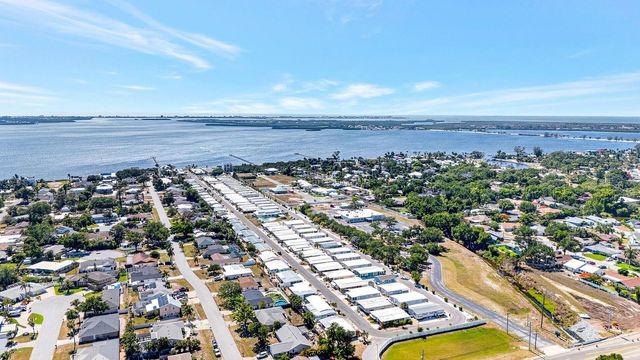 42 CABALLO WAY, Bradenton, FL 34209