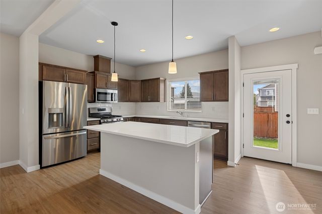 122 N Trail Road, Sedro Woolley, WA 98284