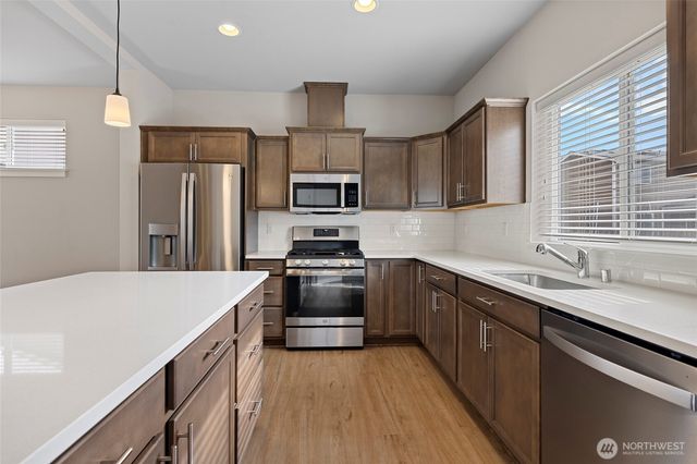 122 N Trail Road, Sedro Woolley, WA 98284