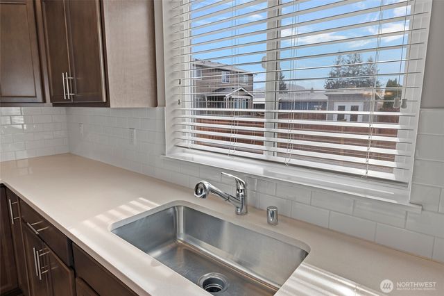 122 N Trail Road, Sedro Woolley, WA 98284