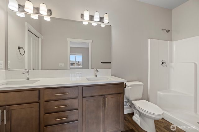 122 N Trail Road, Sedro Woolley, WA 98284