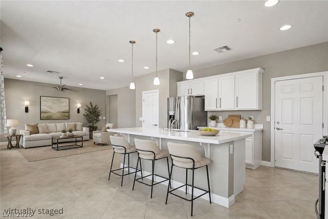 2462 Sylvan Hymn Street, Henderson, NV 89044