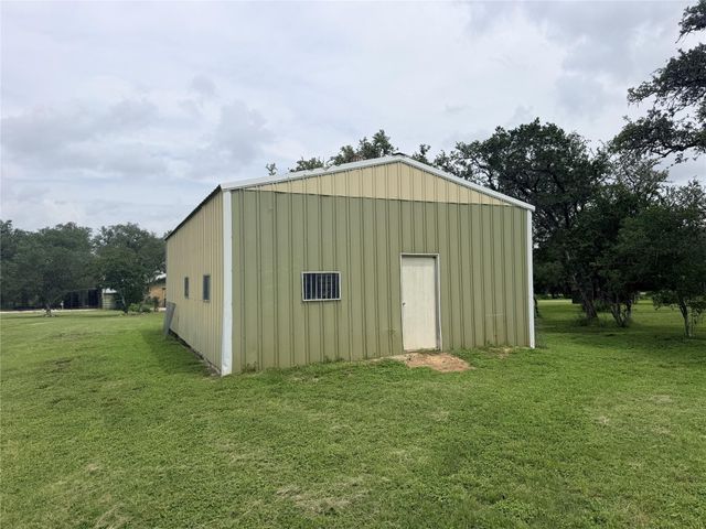 2751 River Oaks Drive, New Braunfels, TX 78132