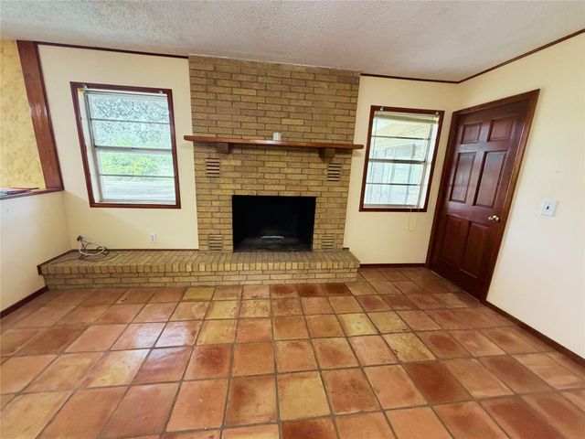 2751 River Oaks Drive, New Braunfels, TX 78132
