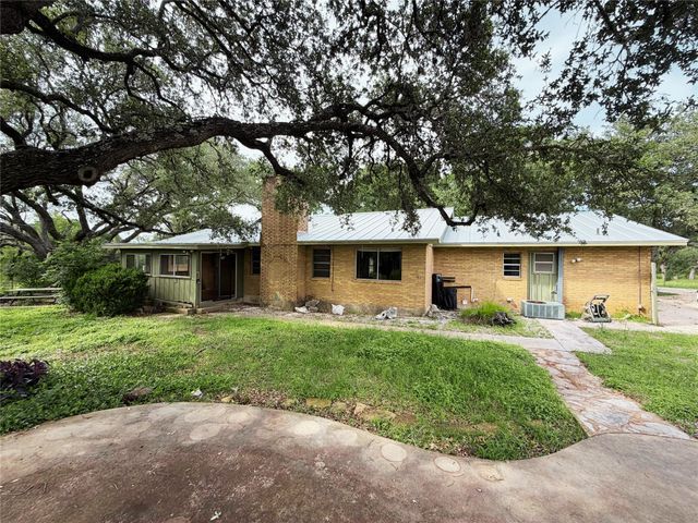 2751 River Oaks Drive, New Braunfels, TX 78132