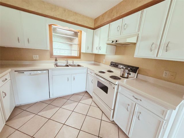 2751 River Oaks Drive, New Braunfels, TX 78132