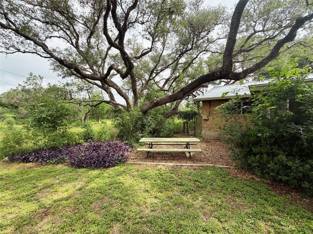 2751 River Oaks Drive, New Braunfels, TX 78132