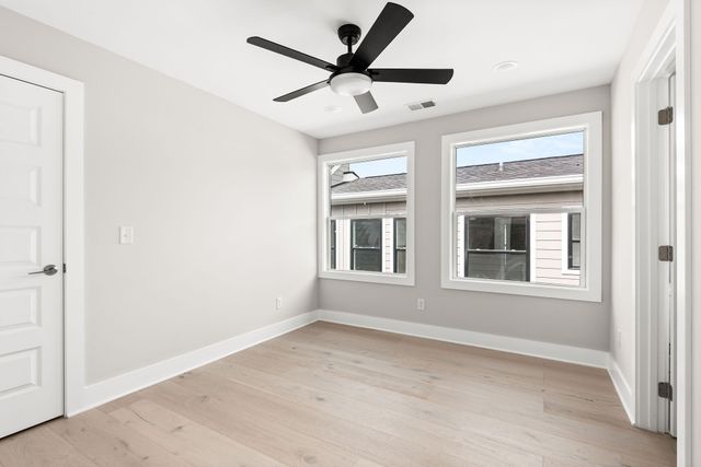 1724A Simpkins St, Nashville, TN 37208