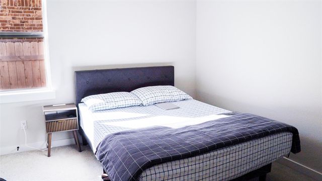 2825 Roost LN, Round Rock, TX 78665