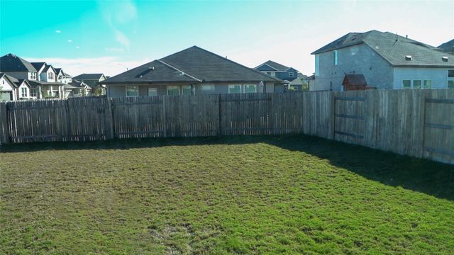 2825 Roost LN, Round Rock, TX 78665