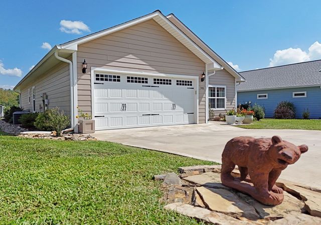 348 Riverwalk Circle, Hayesville, NC 28904