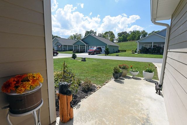348 Riverwalk Circle, Hayesville, NC 28904