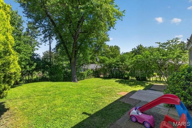 720 Fernview Drive, Creve Coeur, MO 63141