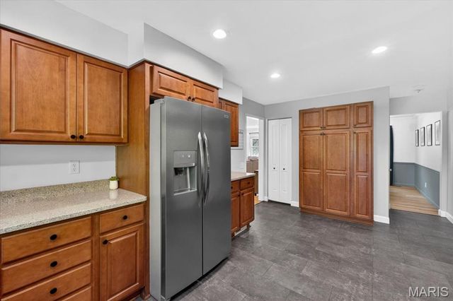 720 Fernview Drive, Creve Coeur, MO 63141