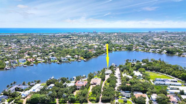 19560 Gulfstream Drive, Jupiter, FL 33469