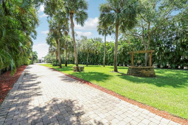 19560 Gulfstream Drive, Jupiter, FL 33469