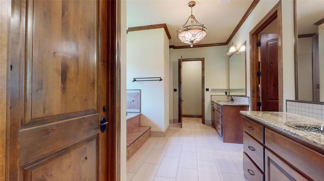 26166 Crown Ranch Blvd, Montgomery, TX 77316