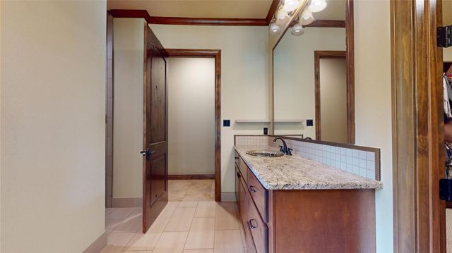 26166 Crown Ranch Blvd, Montgomery, TX 77316