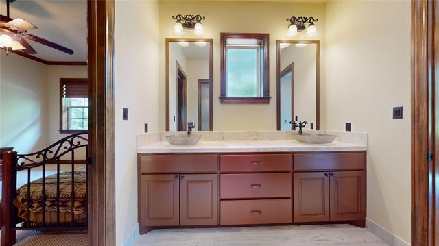 26166 Crown Ranch Blvd, Montgomery, TX 77316