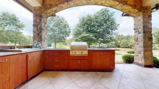 26166 Crown Ranch Blvd, Montgomery, TX 77316