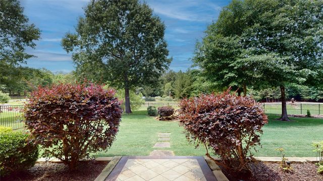 26166 Crown Ranch Blvd, Montgomery, TX 77316
