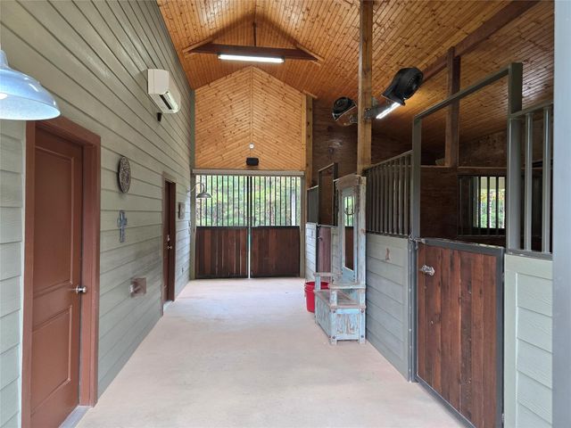 26166 Crown Ranch Blvd, Montgomery, TX 77316