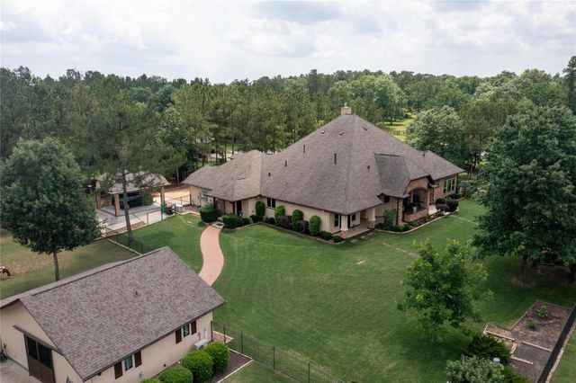 26166 Crown Ranch Blvd, Montgomery, TX 77316