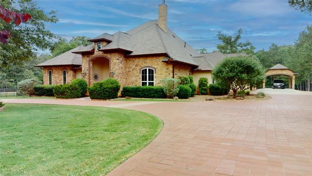 26166 Crown Ranch Blvd, Montgomery, TX 77316