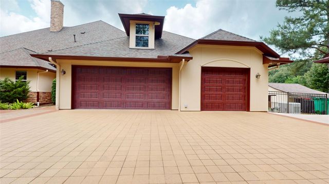 26166 Crown Ranch Blvd, Montgomery, TX 77316