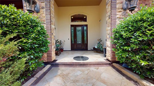 26166 Crown Ranch Blvd, Montgomery, TX 77316