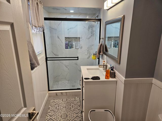 918 Raleigh Drive, Toms River, NJ 08753