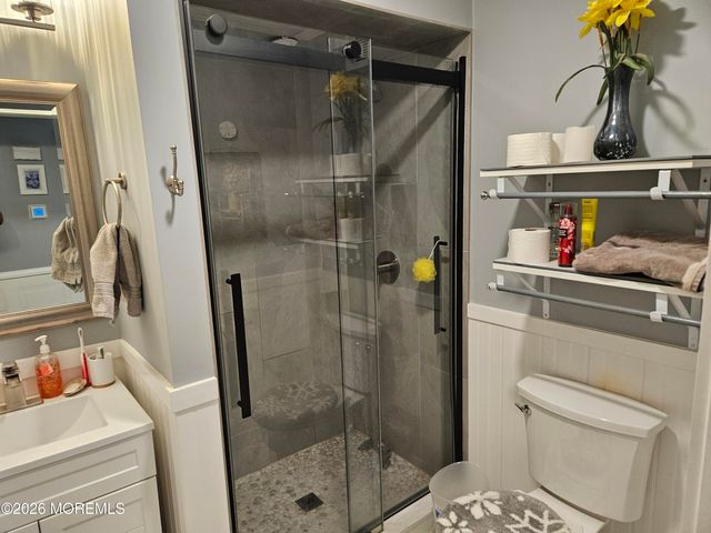 918 Raleigh Drive, Toms River, NJ 08753