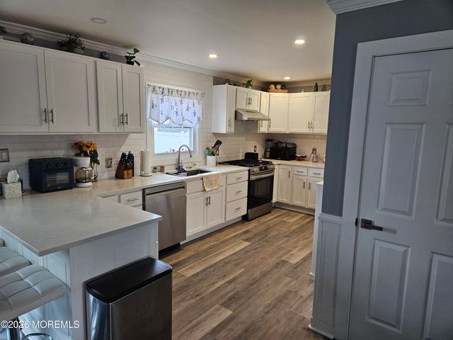 918 Raleigh Drive, Toms River, NJ 08753